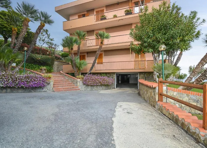 Apartamento Cozy In Santo Stefano al Mare