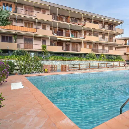 2 Bedroom In 公寓